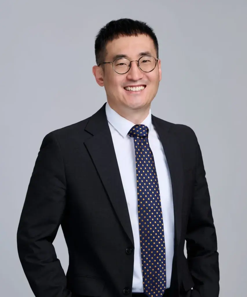 Roy Donghee Kim, P.Eng., BASc, MEL, JD